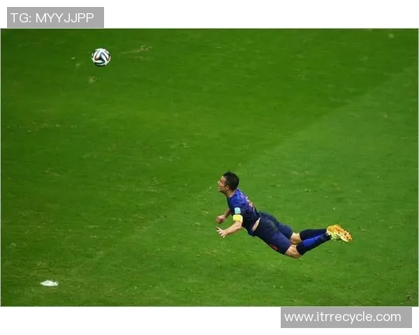 足球明星精彩瞬间绕杆射门技术展示与解析