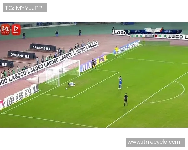 巴萨与巴黎点球大战回顾：激情与悬念交织的经典对决